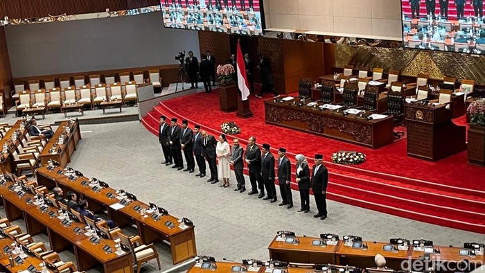 **DPR Setujui 8 Anggota Dewan Energi Nasional, Terpilih dari 16 Calon yang Lolos Uji Kelayakan**