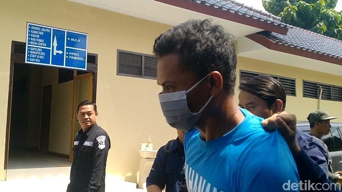 Rilis kasus pembunuhan seorang wanita di Polres Pemalang, Selasa (25/11/2025).