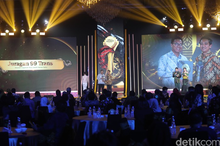 Penghargaan detikcom Awards untuk PO Juragan 99