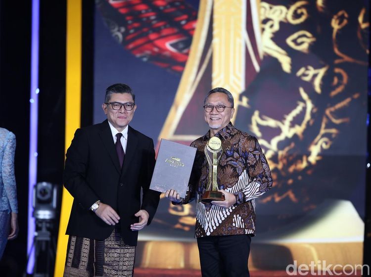 Potret Penerima Anugerah Lingkungan, Energi dan Ketahanan Pangan