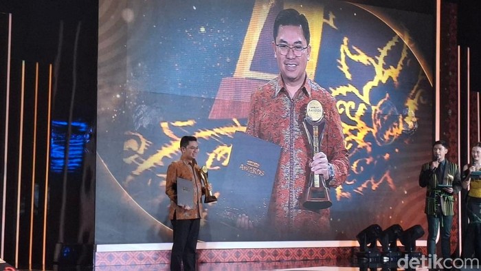PT Transjakarta meraih penghargaan detikcom Awards 2025. (Belia/detikcom).
