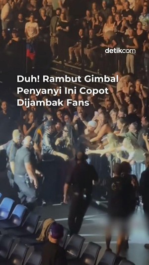 Video: Rambut Gimbal Penyanyi Ini Copot Dijambak Fans