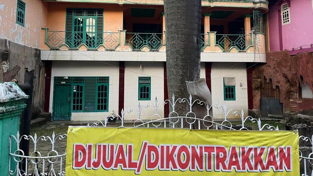 Rumah-rumah yang dulu menjadi tempat aktivitas prostitusi di Payo Sigadung, Jambi, kini ditinggalkan Rumah-rumah yang dulu menjadi tempat aktivitas prostitusi di Payo Sigadung, Jambi, kini ditinggalkan