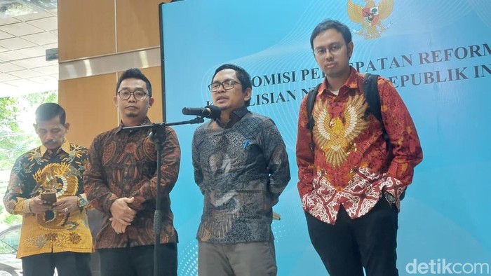 Sejumlah organisasi bertemu dengan Komisi Reformasi Polri. (Rumondang/detikcom)