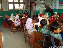 Sekolah Hancur Akibat Erupsi Semeru, 94 Siswa Numpang di SD Terdekat