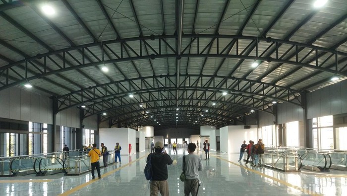 Stasiun Rangkasbitung Ultimate beroperasi hari ini dengan wajah baru. (Aris R/detikcom)