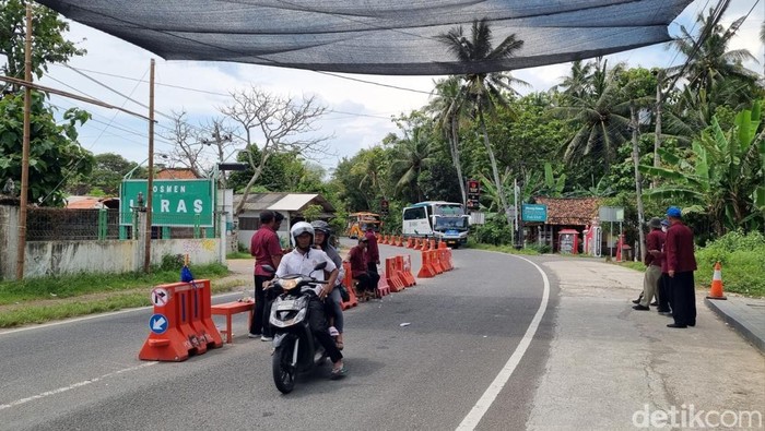 Suasana TPR Parangtritis yang baru di selatan jalur jalan lintas selatan (JJLS), Kretek, Bantul, Selasa (25/11/2025).