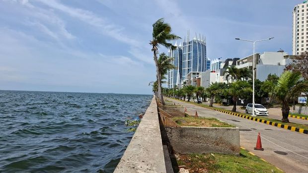 Tanggul Pantai Mutiara