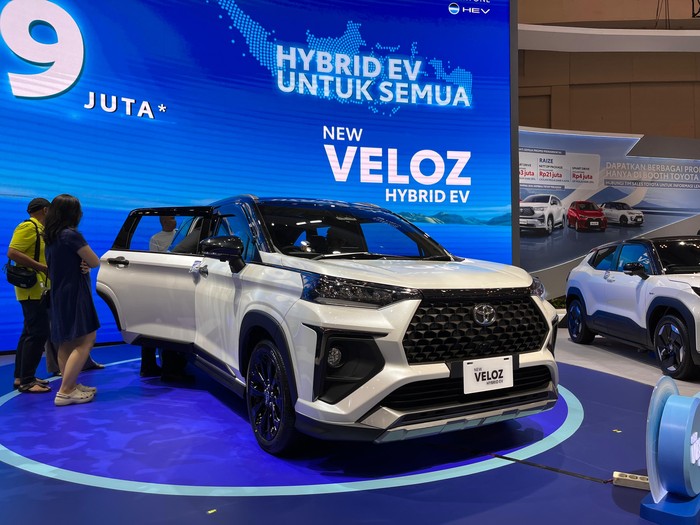 Toyota Veloz Hybrid Q TSS Modellista