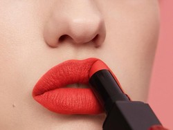 Tren Makeup 2026: Tak Lagi Natural, Riasan Mata dan Bibir Lebih Berani