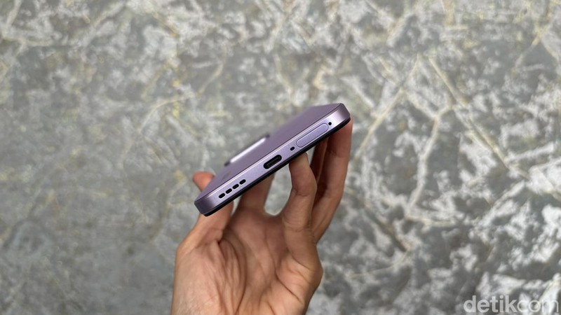 Unboxing Realme C85 Pro