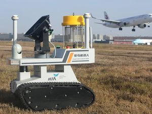 Tingkatkan Keamanan Landasan, Bandara Hangzhou Gunakan Robot Pengusir Burung