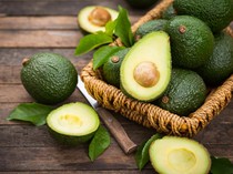 Tak Cuma Creamy! Kombinasi Alpukat Susu Punya 5 Manfaat Sehat Ini