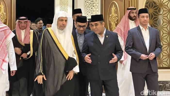 Ahmad Muzani diterima Syekh Muhammad bin Abdul Karim al-Issa di kantor Liga Muslim Dunia (Isal Mawardi/detikcom).