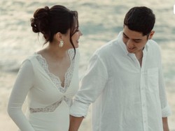 Foto Maternity Alyssa Daguise di Tepi Pantai, Bumil Cantik Dengan Riasan Soft