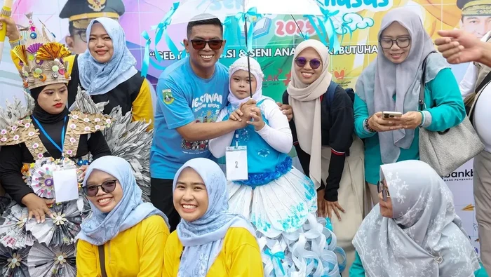 Andra Soni di Festival Sekolah Khusus Provinsi Banten (dok. Pemprov Banten)