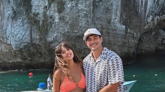 Aurelie Moeremans & Suami Liburan ke Mexico, Berbikini Pamer Bare Baby Bump