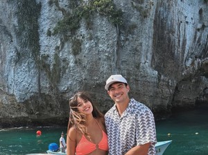 Aurelie Moeremans & Suami Liburan ke Mexico, Berbikini Pamer Bare Baby Bump
