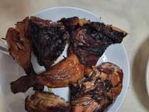 Zonk! Pesanan Ayam BBQ Rp 200.000 Teksturnya Sekeras Batu