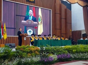 Beri Orasi Ilmiah, Bamsoet: Lulusan Sarjana Harus Jadi Agen Perubahan