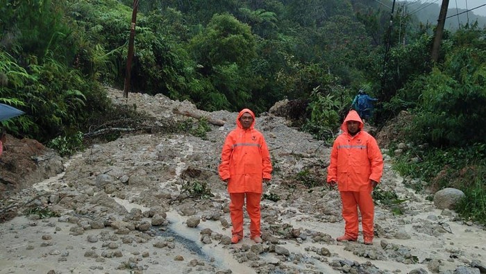 Banjir yang melanda Kabupaten Tapanuli Tengah, Provinsi Sumatra Utara. (dok.BPBD Kabupaten Tapanuli Tengah)