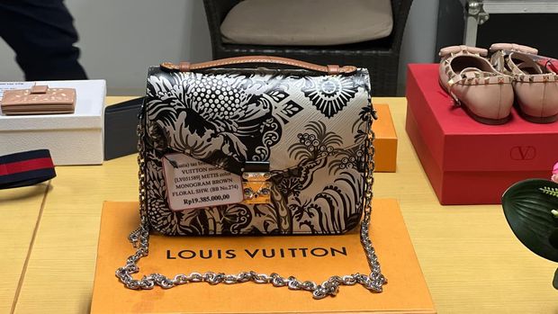 Barang Mewah yang Dilelang KPK Barang Mewah yang Dilelang KPK