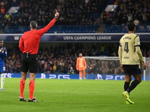 Barcelona Dibantai Chelsea, Flick Akui Kartu Merah Araujo Menyulitkan