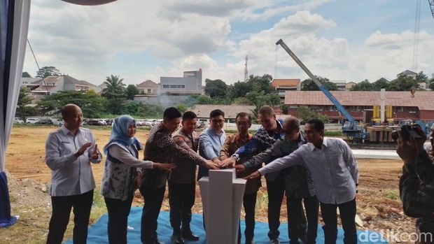 Archipelago International dan PT Grand Wahid Pratama melakukan groundbreaking Aston Cibinong dan Harper Cibinong, Rabu (26/11/2025).