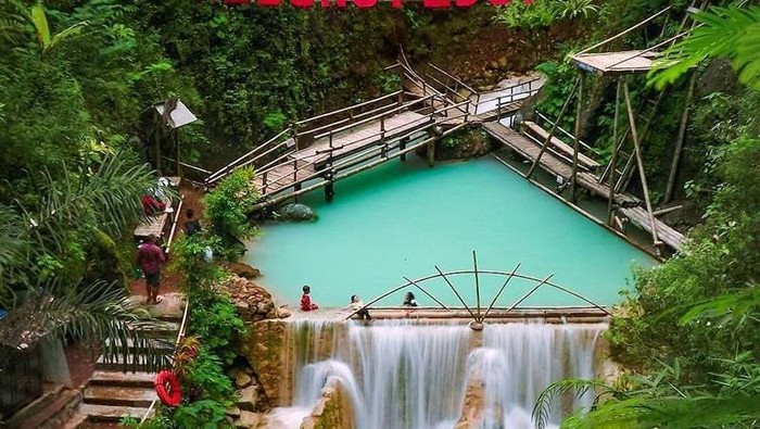 Ilustrasi destinasi wisata Kulon Progro bernama Air Terjun Kedung Pedut.