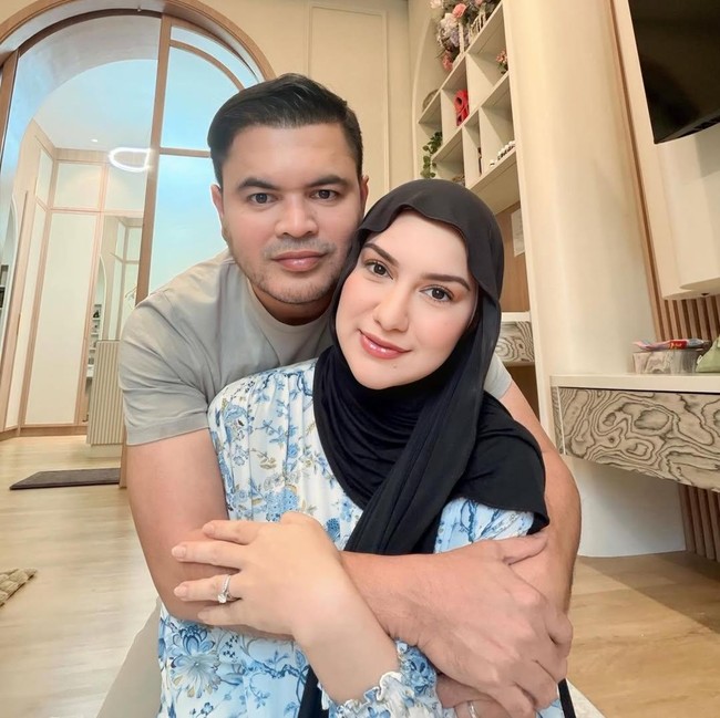 Irish Bella dan Suami Beri Bantuan Bertahap untuk Korban Banjir-Longsor Sumatera