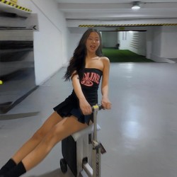 Foto-foto Jennie di Backstage Konser BLACKPINK Jakarta