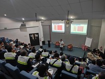 Kalla Wujudkan Komitmen Keselamatan Berkendara Lewat Pelatihan Mengemudi