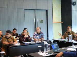 Dirjen Otda Beri Bantuan Bibit Cabai, Pemkot Jambi Dorong Pelajar Bertani
