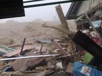 Jalinsum Penghubung Pakkat-Dolok Sanggul Humbahas Putus Total Akibat Banjir