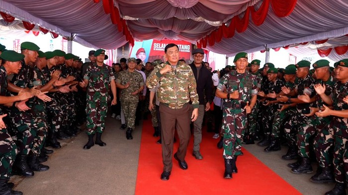 Menteri Pertahanan (Menhan) Sjafrie Sjamsoeddin meninjau langsung lokasi pembangunan Resimen Induk Kodam (Rindam) XXII/Tambun Bungai dan Dodiklatpur Rindam di Kota Palangka Raya, Kalimantan Tengah (Dok istimewa).