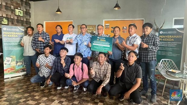 Penyerahan Dukungan Penyediaan Sarpras PI-KEKDA Bank Indonesia/Teti Purwanti