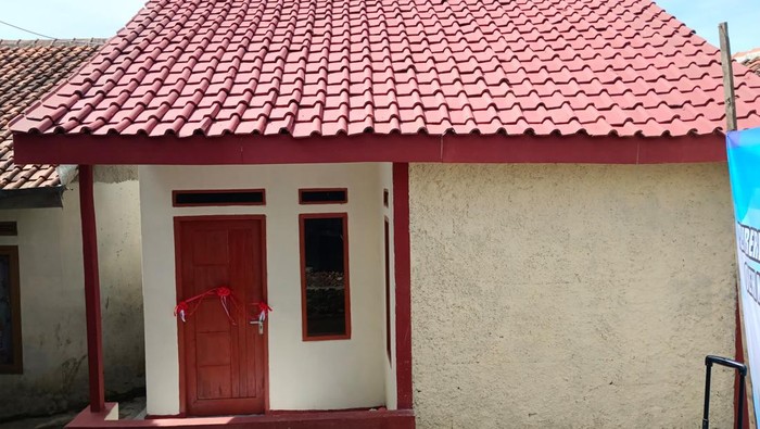 Rumah Mak Osa usai diperbaiki