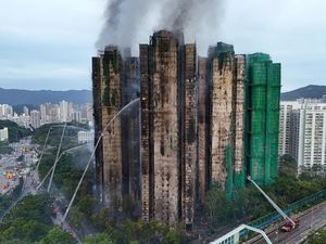 Siapkan Rp 8 T, Pemerintah Hong Kong Mau Beli Apartemen Korban Tragedi Kebakaran