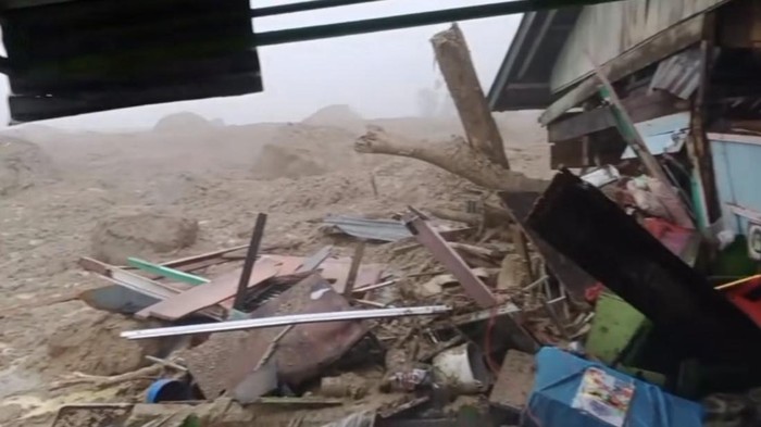 Kondisi Banjir di Humbang Hasudutan