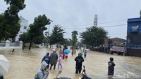 Banjir Besar Melanda Medan, Warga Ramai Mengungsi ke Hotel