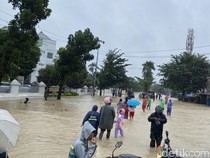 Banjir Besar Melanda Medan, Warga Ramai Mengungsi ke Hotel