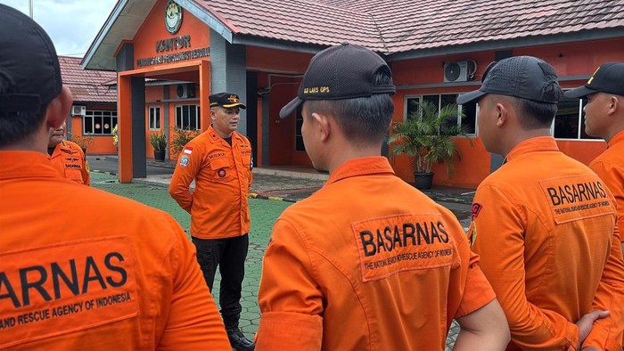 Basarnas Bengkulu secara resmi memberangkatkan tim Rescue untuk mendukung operasi SAR di Sumbar.