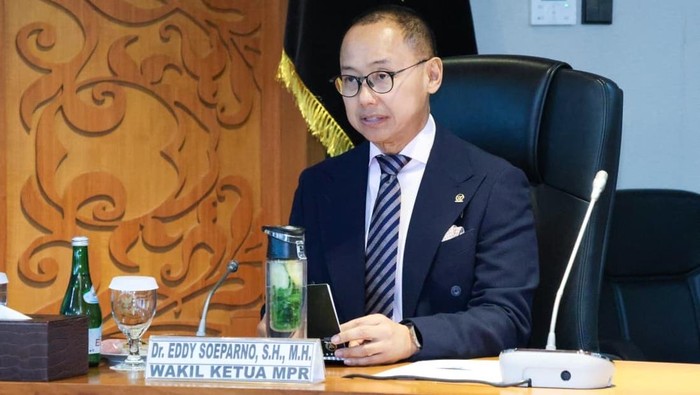 Mualem Libatkan Relawan China Cari Korban Bencana, Waka MPR: Nggak Salah