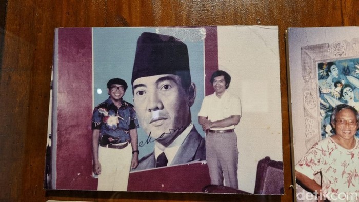 Foto-foto Tino Sidin yang terpajang di Museum Taman Tino Sidin, Ngestiharjo, Kasihan, Bantul, Kamis (27/11/2025).