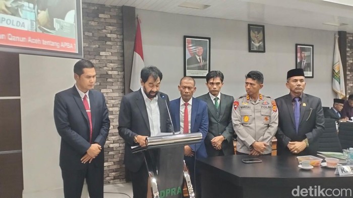 Gubernur Aceh Muzakir Manaf mengumumkan status tanggap darurat bencana