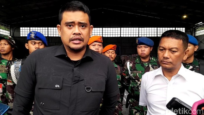 Gubsu Bobby Nasution dan Danlanud Soewondo Marsma TNI Tio Hutapea. (Nizar Aldi/detikSumut)