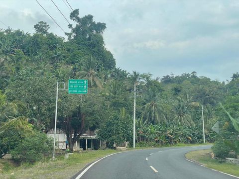 JLS menuju wilayah selatan Malang Jalan menuju pantai di wilayah selatan Malang