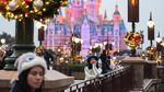 Kemeriahan Dekorasi Natal Sambut Pengunjung di Shanghai Disneyland