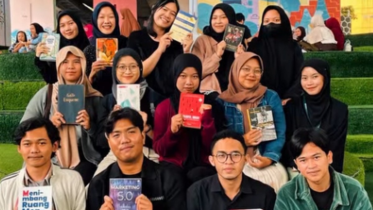 Komunitas Bandung Book Party