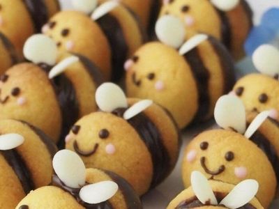 10 Kreasi Cake Unik Bikinan Baker, Ada yang Cantik hingga Seram!